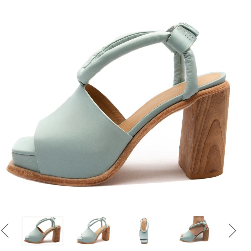 NIB Wal & Pai Weslin Foam Heeled Sandal